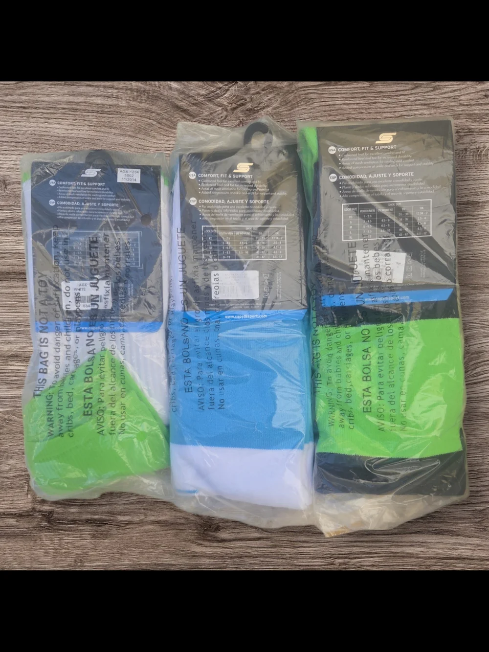 Capelli of New York Men’s Athletic Crew Socks – Blue, Green, White